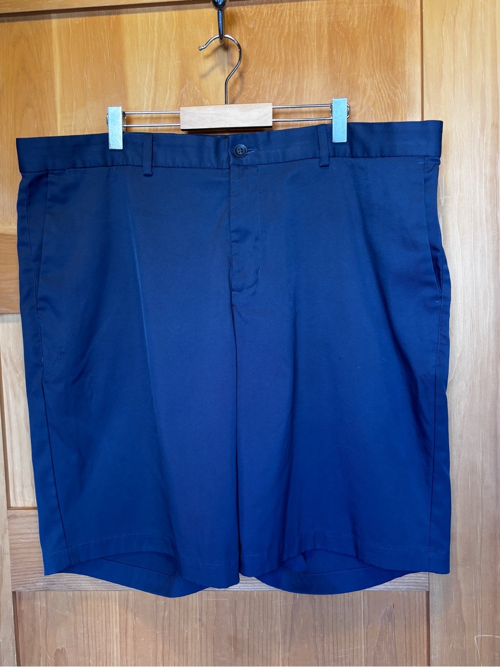 Nike Men's Navy Flat-Front Performance Shorts